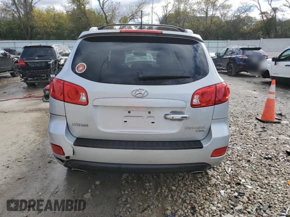 ✅ 2009 Hyundai Santa Fe Limited • VIN: 5NMSH13E59H268490 • Lot: 75895124. Listed on Copart with 178,631 mi. Free auction sales archive from the USA and detailed vehicle history report at DreamBid. Image 6.