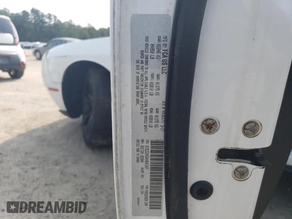 ✅ 2017 Dodge Challenger SXT • VIN: 2C3CDZAGXHH601347 • Lot: 53632354. Wystawiony na Copart z przebiegiem 43 199 mil. Bezpłatny archiwum sprzedaży aukcyjnych z USA i szczegółowy raport historii pojazdu na DreamBid. Zdjęcie 15.