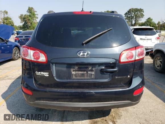 ✅ 2011 Hyundai Santa Fe GLS • VIN: 5XYZG4AG1BG035732 • Lot: 69041484. Listed on Copart with 177,215 mi. Free auction sales archive from the USA and detailed vehicle history report at DreamBid. Image 6.