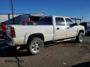 ✅ 2005 Chevrolet Silverado 2500HD LS • VIN: 1GCHK23285F953730 • Lot: 82726105. Wystawiony na Copart z przebiegiem 189 540 mil. Bezpłatny archiwum sprzedaży aukcyjnych z USA i szczegółowy raport historii pojazdu na DreamBid. Zdjęcie 3.