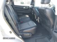 ✅ 2020 Nissan Pathfinder SL • VIN: 5N1DR2CM4LC630474 • Lot: 43586592. Wystawiony na IAAI z przebiegiem 114 847 mil. Bezpłatny archiwum sprzedaży aukcyjnych z USA i szczegółowy raport historii pojazdu na DreamBid. Zdjęcie 8.