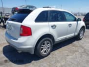 ✅ 2011 Ford Edge SE • VIN: 2FMDK3GC7BBB61522 • Lot: 42550734. Wystawiony na IAAI z przebiegiem 206 859 mil. Bezpłatny archiwum sprzedaży aukcyjnych z USA i szczegółowy raport historii pojazdu na DreamBid. Zdjęcie 4.