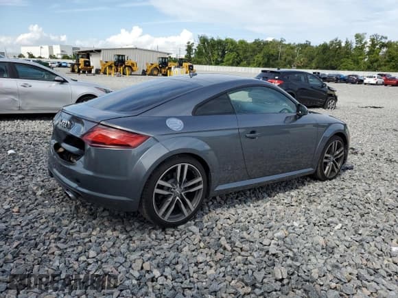 ✅ 2016 Audi TT 2.0T • VIN: TRUC5AFV8G1006274 • Lot: 62758755. Wystawiony na Copart z przebiegiem 114 518 mil. Bezpłatny archiwum sprzedaży aukcyjnych z USA i szczegółowy raport historii pojazdu na DreamBid. Zdjęcie 3.