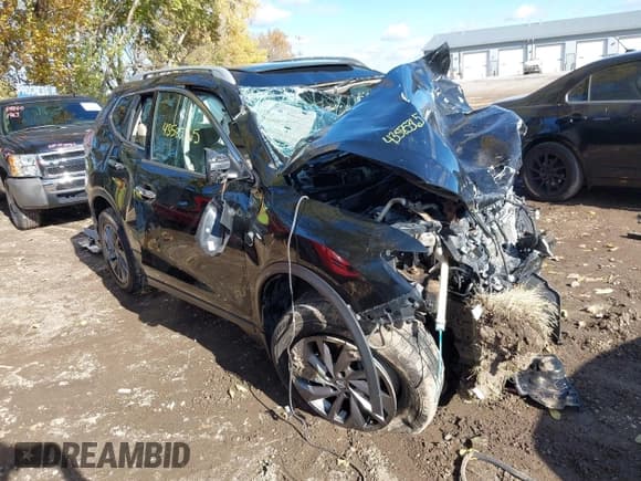 ✅ 2016 Nissan Rogue SL • VIN: 5N1AT2MVXGC809829 • Lot: 43585365. Listed on IAAI with 178,105 mi. Free auction sales archive from the USA and detailed vehicle history report at DreamBid. Image 1.
