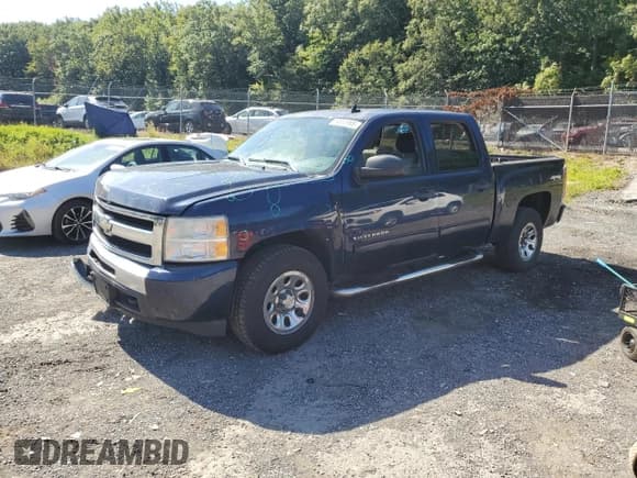 ✅ 2011 Chevrolet Silverado 1500 LT • VIN: 3GCPKSEA2BG220339 • Lot: 69863995. Wystawiony na Copart z przebiegiem 175 109 mil. Bezpłatny archiwum sprzedaży aukcyjnych z USA i szczegółowy raport historii pojazdu na DreamBid. Zdjęcie 1.