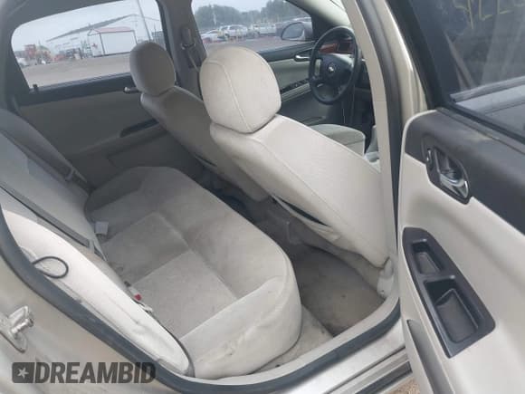 ✅ 2006 Chevrolet Impala LS • VIN: 2G1WB58K069312611 • Lot: 42247625. Listed on IAAI with 233,291 mi. Free auction sales archive from the USA and detailed vehicle history report at DreamBid. Image 8.