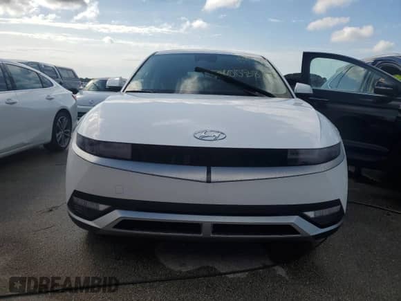 ✅ 2024 Hyundai Ioniq 5 SEL • VIN: KM8KN4DE7RU269041 • Lot: 74008014. Wystawiony na Copart z przebiegiem Nie podano mil. Skorzystaj z bezpłatnego archiwum sprzedaży aukcyjnych z USA i zobacz szczegółowy raport historii pojazdu na DreamBid. Zdjęcie 5.