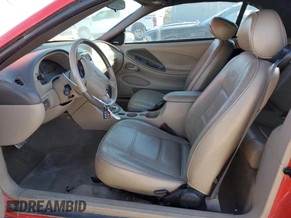 ✅ 2004 Ford Mustang Deluxe • VIN: 1FAFP444X4F126207 • Лот: 85910694. Опубликован ранее на Copart с пробегом 130 524 миль. Бесплатный доступ к архиву аукционных продаж из США и подробный отчёт об истории автомобиля на DreamBid. Изображение 7.