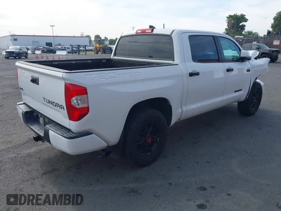 ✅ 2020 Toyota Tundra SR5 • VIN: 5TFDY5F16LX908407 • Lot: 43668429. Listed on IAAI with 87,009 mi. Free auction sales archive from the USA and detailed vehicle history report at DreamBid. Image 4.