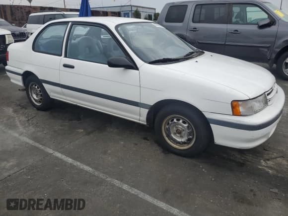 ✅ 1994 Toyota Tercel DX • VIN: JT2EL43S3R0425431 • Лот: 47862245. Опубликован ранее на Copart с пробегом 98 743 миль. Бесплатный доступ к архиву аукционных продаж из США и подробный отчёт об истории автомобиля на DreamBid. Изображение 4.