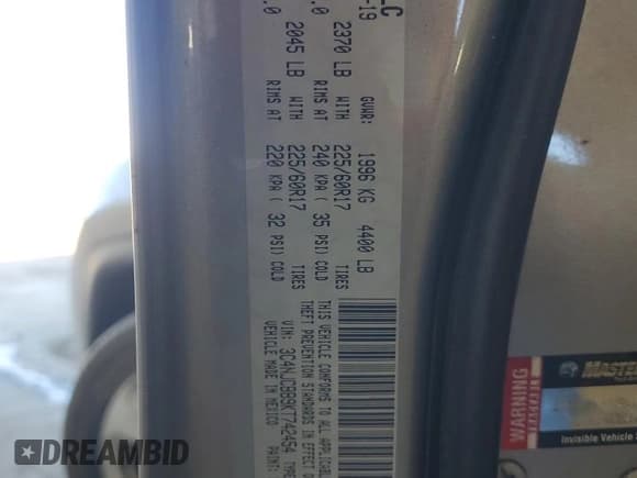 ✅ 2019 Jeep Compass Latitude • VIN: 3C4NJCBB9KT742454 • Lot: 92419105. Wystawiony na Copart z przebiegiem 115 699 mil. Bezpłatny archiwum sprzedaży aukcyjnych z USA i szczegółowy raport historii pojazdu na DreamBid. Zdjęcie 13.