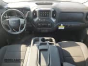 ✅ 2019 Chevrolet Silverado 1500 Custom Trail Boss • VIN: 1GCRYCEF3KZ325318 • Lot: 67884664. Wystawiony na Copart z przebiegiem 29 371 mil. Bezpłatny archiwum sprzedaży aukcyjnych z USA i szczegółowy raport historii pojazdu na DreamBid. Zdjęcie 8.