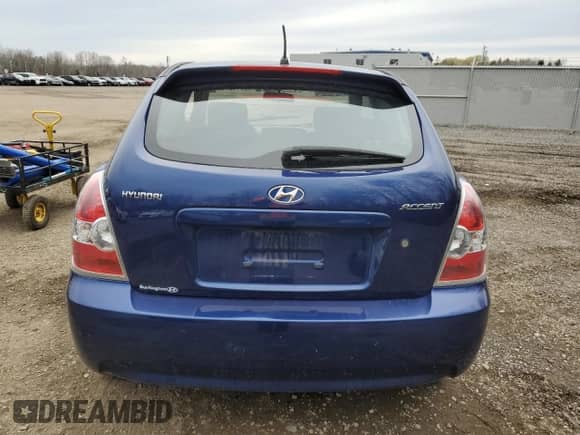 2008 Hyundai Accent L z VIN KMHCN35C68U080844, wystawiony jako Copart lot #80513974 z przebiegiem 53 925 mil mil oraz Szkoda całkowita • Salvage title. Historia ofert i sprzedaży dostępna na DreamBid. Obrazek 6.