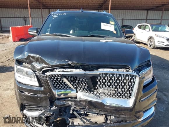 ✅ 2018 Lincoln Navigator Select • VIN: 5LMJJ2JT0JEL11222 • Lot: 41191702. Listed on IAAI with 105,590 mi. Free auction sales archive from the USA and detailed vehicle history report at DreamBid. Image 12.