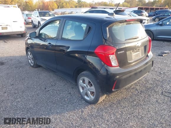 ✅ 2019 Chevrolet Spark LS • VIN: KL8CB6SA5KC821993 • Лот: 43492155. Опубликован ранее на IAAI с пробегом 88 424 миль. Бесплатный доступ к архиву аукционных продаж из США и подробный отчёт об истории автомобиля на DreamBid. Изображение 3.