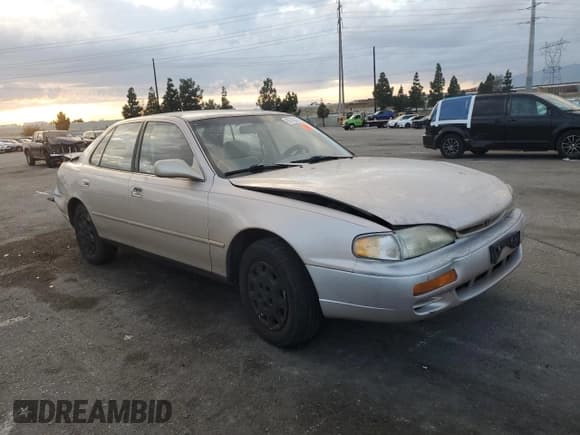✅ 1996 Toyota Camry DX • VIN: 4T1BG12K2TU816502 • Лот: 90745995. Опубликован ранее на Copart с пробегом 175 392 миль. Бесплатный доступ к архиву аукционных продаж из США и подробный отчёт об истории автомобиля на DreamBid. Изображение 4.