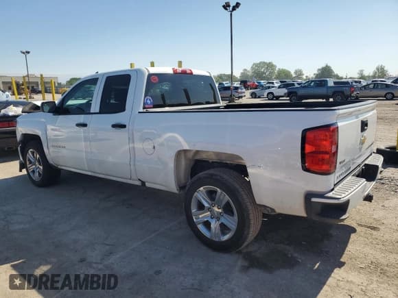 ✅ 2017 Chevrolet Silverado 1500 Custom • VIN: 1GCRCPEH9HZ282118 • Lot: 58127325. Wystawiony na Copart z przebiegiem 153 813 mil. Bezpłatny archiwum sprzedaży aukcyjnych z USA i szczegółowy raport historii pojazdu na DreamBid. Zdjęcie 2.