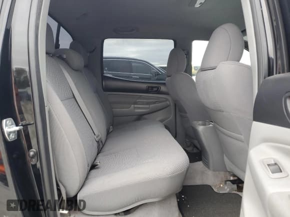 ✅ 2011 Toyota Tacoma • VIN: 5TFLU4EN5BX004763 • Lot: 82220995. Listed on Copart with 137,354 mi. Free auction sales archive from the USA and detailed vehicle history report at DreamBid. Image 10.