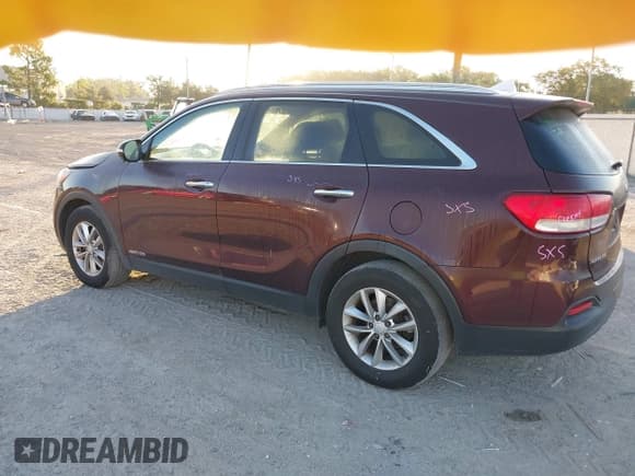 ✅ 2017 Kia Sorento LX • VIN: 5XYPGDA52HG326044 • Lot: 43462749. Listed on IAAI with 166,173 mi. Free auction sales archive from the USA and detailed vehicle history report at DreamBid. Image 3.