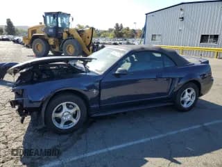 ✅ 2003 Ford Mustang Deluxe • VIN: 1FAFP44473F447636 • Lot: 81471975. Wystawiony na Copart z przebiegiem 65 875 mil. Bezpłatny archiwum sprzedaży aukcyjnych z USA i szczegółowy raport historii pojazdu na DreamBid. Zdjęcie 1.