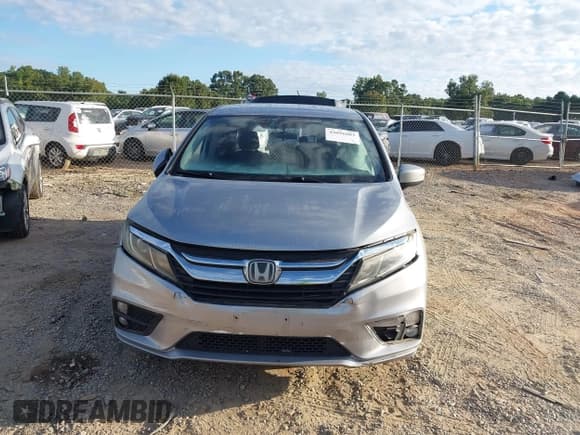 ✅ 2018 Honda Odyssey EX • VIN: 5FNRL6H55JB095658 • Lot: 43091083. Wystawiony na IAAI z przebiegiem 156 237 mil. Bezpłatny archiwum sprzedaży aukcyjnych z USA i szczegółowy raport historii pojazdu na DreamBid. Zdjęcie 13.