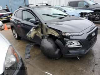 2020 Hyundai Kona SEL z VIN KM8K2CAA8LU491731, wystawiony jako Copart lot #70170082 z przebiegiem Nie podano mil oraz . Historia ofert i sprzedaży dostępna na DreamBid. Obrazek 4.