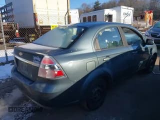 ✅ 2011 Chevrolet Aveo 1LT • VIN: KL1TD5DE3BB138022 • Lot: 41408700. Wystawiony na IAAI z przebiegiem 95 872 mil. Bezpłatny archiwum sprzedaży aukcyjnych z USA i szczegółowy raport historii pojazdu na DreamBid. Zdjęcie 4.