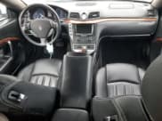 ✅ 2008 Maserati GranTurismo • VIN: ZAMGJ45A980037818 • Lot: 86491335. Wystawiony na Copart z przebiegiem 32 210 mil. Bezpłatny archiwum sprzedaży aukcyjnych z USA i szczegółowy raport historii pojazdu na DreamBid. Zdjęcie 8.