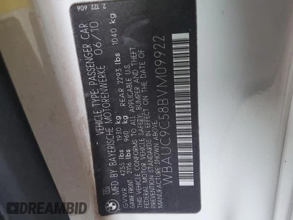 ✅ 2011 BMW 1 Series 135i • VIN: WBAUC9C58BVM09922 • Lot: 67760635. Wystawiony na Copart z przebiegiem Nie podano. Bezpłatny archiwum sprzedaży aukcyjnych z USA i szczegółowy raport historii pojazdu na DreamBid. Zdjęcie 12.