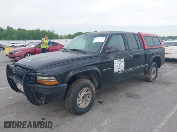 ✅ 2001 Dodge Dakota Sport • VIN: 1B7HG2AN31S225393 • Lot: 42183298. Wystawiony na IAAI z przebiegiem 244 961 mil. Bezpłatny archiwum sprzedaży aukcyjnych z USA i szczegółowy raport historii pojazdu na DreamBid. Zdjęcie 2.