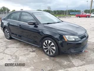 ✅ 2013 Volkswagen Jetta Hybrid SE • VIN: 3VW637AJ0DM281198 • Lot: 42710130. Listed on IAAI with 68,068 mi. Free auction sales archive from the USA and detailed vehicle history report at DreamBid. Image 1.