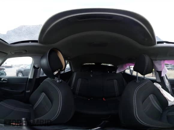 2023 Hyundai Venue Limited с VIN KMHRC8A36PU230629, выставлен на аукционе IAAI как лот 43335585 с пробегом 29 463 миль миль и . История ставок и продаж доступна на DreamBid. Изображение 18.