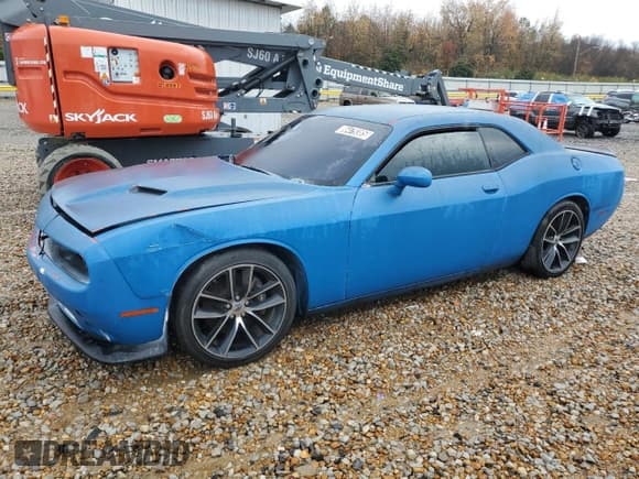 ✅ 2017 Dodge Challenger R/T Scat Pack • VIN: 2C3CDZFJ7HH517815 • Лот: 86479385. Опубликован ранее на Copart с пробегом 47 824 миль. Бесплатный доступ к архиву аукционных продаж из США и подробный отчёт об истории автомобиля на DreamBid. Изображение 1.
