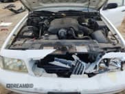 ✅ 1998 Ford Crown Victoria Police • VIN: 2FAFP71W3WX180236 • Lot: 65282365. Wystawiony na Copart z przebiegiem 37 421 mil. Bezpłatny archiwum sprzedaży aukcyjnych z USA i szczegółowy raport historii pojazdu na DreamBid. Zdjęcie 11.