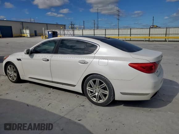 ✅ 2015 Kia K900 Premium • VIN: KNALU4D43F6026794 • Lot: 90512575. Wystawiony na Copart z przebiegiem 182 359 mil. Bezpłatny archiwum sprzedaży aukcyjnych z USA i szczegółowy raport historii pojazdu na DreamBid. Zdjęcie 2.