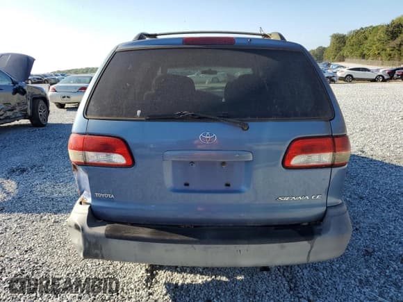 ✅ 2003 Toyota Sienna CE • VIN: 4T3ZF19C53U523992 • Lot: 74431704. Listed on Copart with 315,661 mi. Free auction sales archive from the USA and detailed vehicle history report at DreamBid. Image 6.