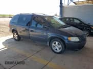 ✅ 2007 Dodge Grand Caravan SXT • VIN: 2D4GP44L77R105935 • Lot: 70229015. Wystawiony na Copart z przebiegiem 225 929 mil. Bezpłatny archiwum sprzedaży aukcyjnych z USA i szczegółowy raport historii pojazdu na DreamBid. Zdjęcie 4.