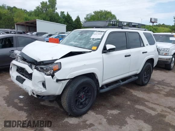 ✅ 2023 Toyota 4Runner SR5 • VIN: JTEMU5JR6P6148303 • Lot: 42875856. Listed on IAAI with 40,457 mi. Free auction sales archive from the USA and detailed vehicle history report at DreamBid. Image 20.