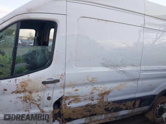 ✅ 2023 Ford Transit Cargo • VIN: 1FTBR3X89PKA82787 • Лот: 41330722. Опубликован ранее на IAAI с пробегом 76 536 миль. Бесплатный доступ к архиву аукционных продаж из США и подробный отчёт об истории автомобиля на DreamBid. Изображение 14.