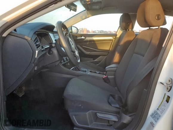 ✅ 2019 Volkswagen Jetta S • VIN: 3VWC57BU0KM106016 • Lot: 84221515. Listed on Copart with 112,527 mi. Free auction sales archive from the USA and detailed vehicle history report at DreamBid. Image 7.