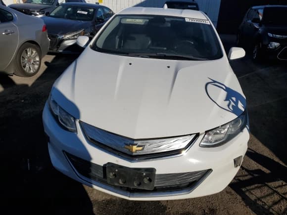 ✅ 2017 Chevrolet Volt LT • VIN: 1G1RC6S55HU101574 • Lot: 79930093. Wystawiony na Copart z przebiegiem 188 491 mil. Bezpłatny archiwum sprzedaży aukcyjnych z USA i szczegółowy raport historii pojazdu na DreamBid. Zdjęcie 5.