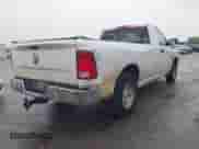 2016 Ram 1500 Tradesman z VIN 3C6JR6DT8GG257406, wystawiony jako IAAI lot #43430639 z przebiegiem 88 663 mil mil oraz . Historia ofert i sprzedaży dostępna na DreamBid. Obrazek 4.