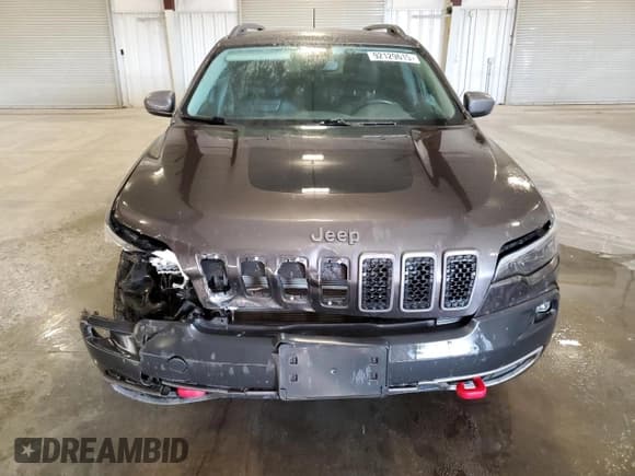 ✅ 2019 Jeep Cherokee Trailhawk • VIN: 1C4PJMBX4KD361224 • Лот: 92129615. Опубликован ранее на Copart с пробегом 80 253 миль. Бесплатный доступ к архиву аукционных продаж из США и подробный отчёт об истории автомобиля на DreamBid. Изображение 5.