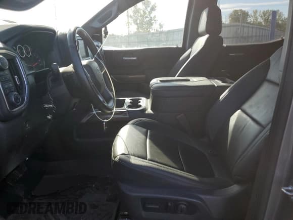 ✅ 2021 Chevrolet Silverado 1500 LT Trail Boss • VIN: 1GCPYFED6MZ337814 • Lot: 74052234. Wystawiony na Copart z przebiegiem 19 746 mil. Bezpłatny archiwum sprzedaży aukcyjnych z USA i szczegółowy raport historii pojazdu na DreamBid. Zdjęcie 7.