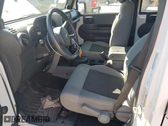 ✅ 2009 Jeep Wrangler Unlimited X • VIN: 1J4GA39119L773610 • Lot: 68177185. Wystawiony na Copart z przebiegiem Nie podano. Bezpłatny archiwum sprzedaży aukcyjnych z USA i szczegółowy raport historii pojazdu na DreamBid. Zdjęcie 7.