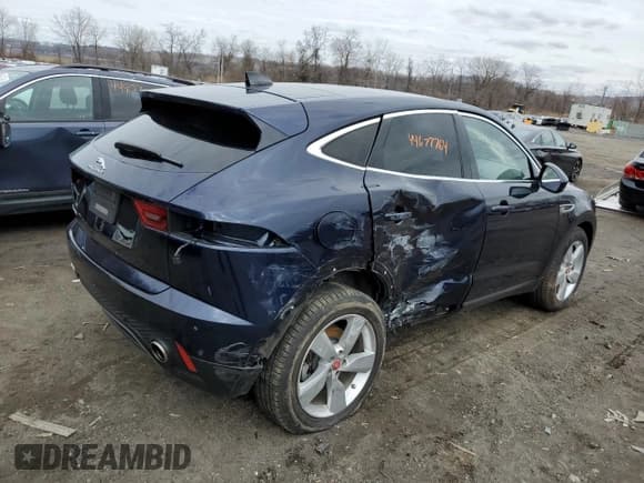 ✅ 2021 Jaguar E-Pace SE • VIN: SADFP2FX1M1019411 • Lot: 44677764. Listed on Copart with 32,979 mi. Free auction sales archive from the USA and detailed vehicle history report at DreamBid. Image 3.
