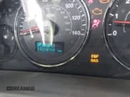 ✅ 2006 Jeep Commander • VIN: 1J8HG48K86C191324 • Lot: 42121472. Wystawiony na IAAI z przebiegiem 220 098 mil. Bezpłatny archiwum sprzedaży aukcyjnych z USA i szczegółowy raport historii pojazdu na DreamBid. Zdjęcie 15.