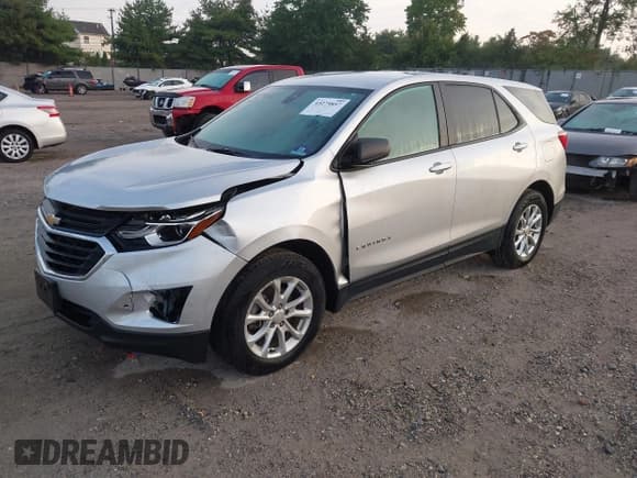 ✅ 2020 Chevrolet Equinox LS • VIN: 3GNAXHEV5LS554190 • Lot: 43279857. Wystawiony na IAAI z przebiegiem 65 620 mil. Bezpłatny archiwum sprzedaży aukcyjnych z USA i szczegółowy raport historii pojazdu na DreamBid. Zdjęcie 2.