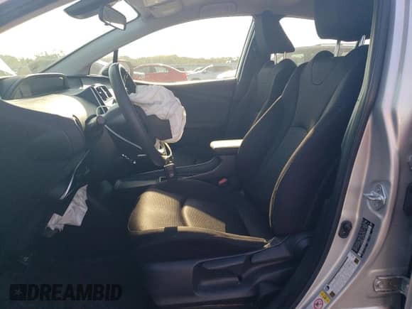 2022 Toyota Prius L Eco с VIN JTDKAMFU4N3168107, выставлен на аукционе Copart как лот 82113755 с пробегом 73 232 миль миль и Списание • Salvage title. История ставок и продаж доступна на DreamBid. Изображение 7.