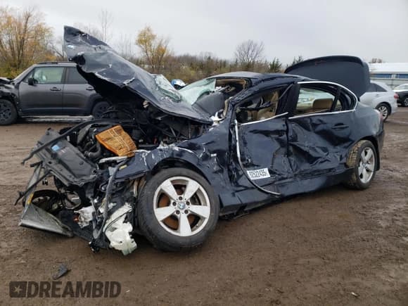 ✅ 2007 BMW 5 Series 530xi • VIN: WBANF73587CC35128 • Lot: 92522435. Wystawiony na Copart z przebiegiem Nie podano. Bezpłatny archiwum sprzedaży aukcyjnych z USA i szczegółowy raport historii pojazdu na DreamBid. Zdjęcie 1.